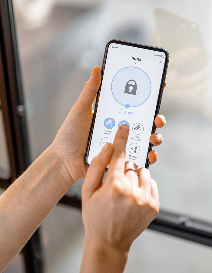 Office Lockout 3 smartphone with launched application for alarm sec QPE4546